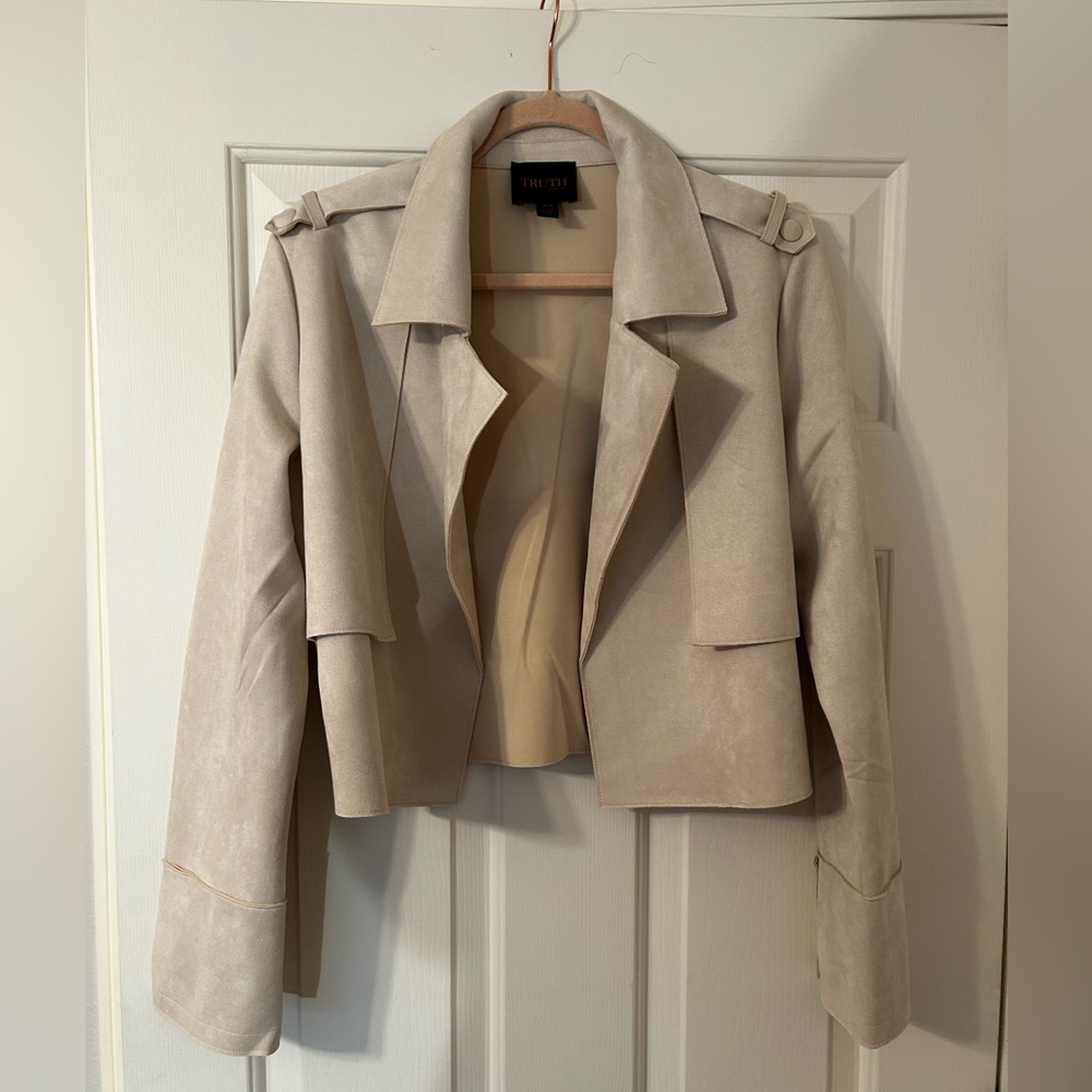 Cream crop jacket